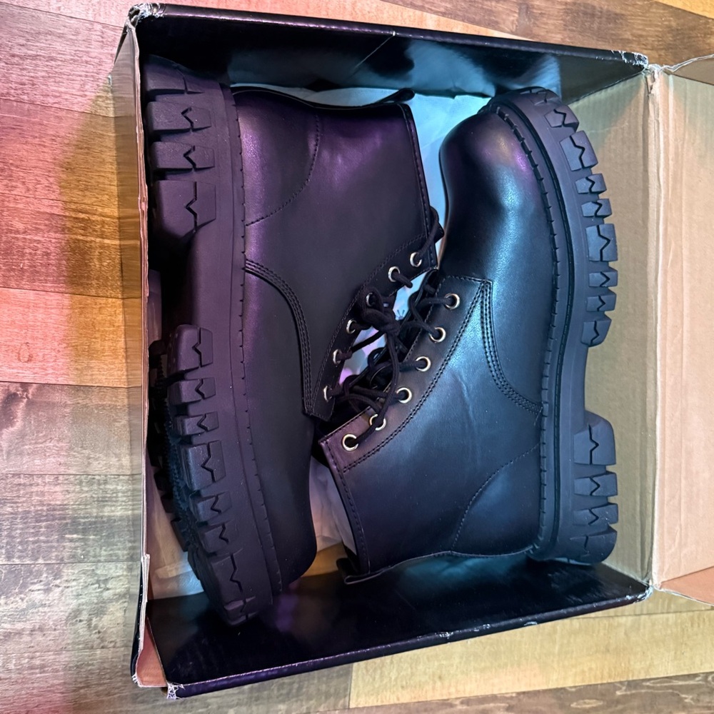 🖤 DELiA*S Chunky Lug Sole Combat Boots | Black | Size 15M | New in Box